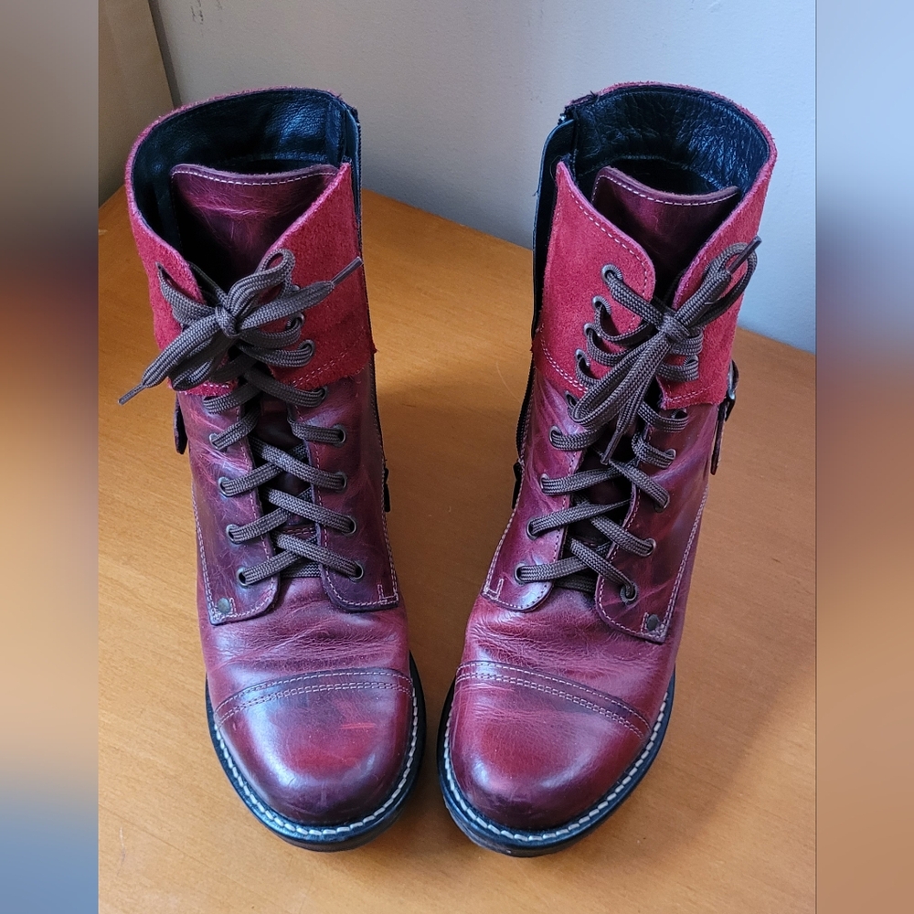 Taos Crave burgandy/red boots